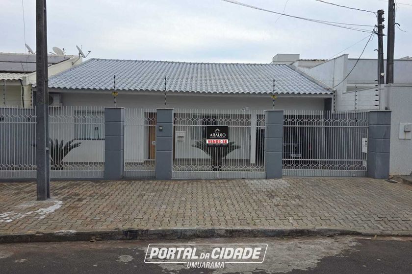 Casa &agrave; venda - 243m&sup2; - Jardim Indai&aacute;
