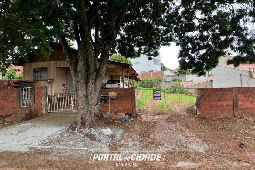Terreno &agrave; venda - 550m&sup2; - Zona IV