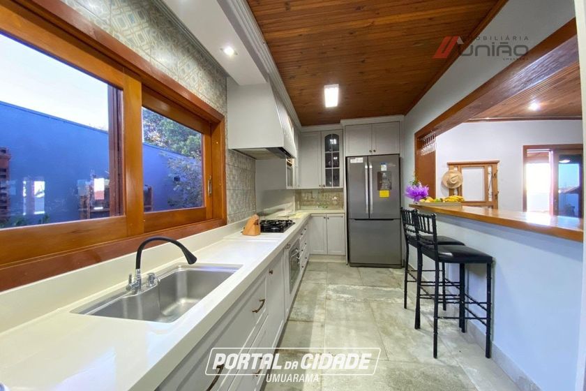 Casa &agrave; venda - 420m&sup2; - Zona I-a