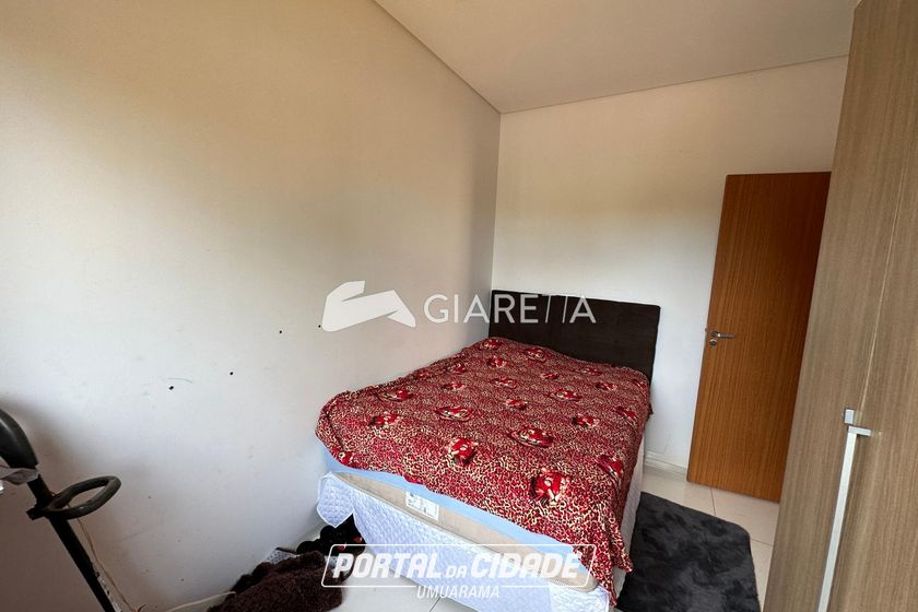 Casa &agrave; venda - 50m&sup2; - JARDIM PINHEIRINHO