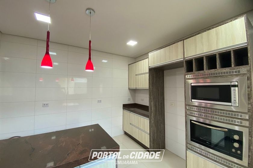 Casa &agrave; venda - 250m&sup2; - Zona II