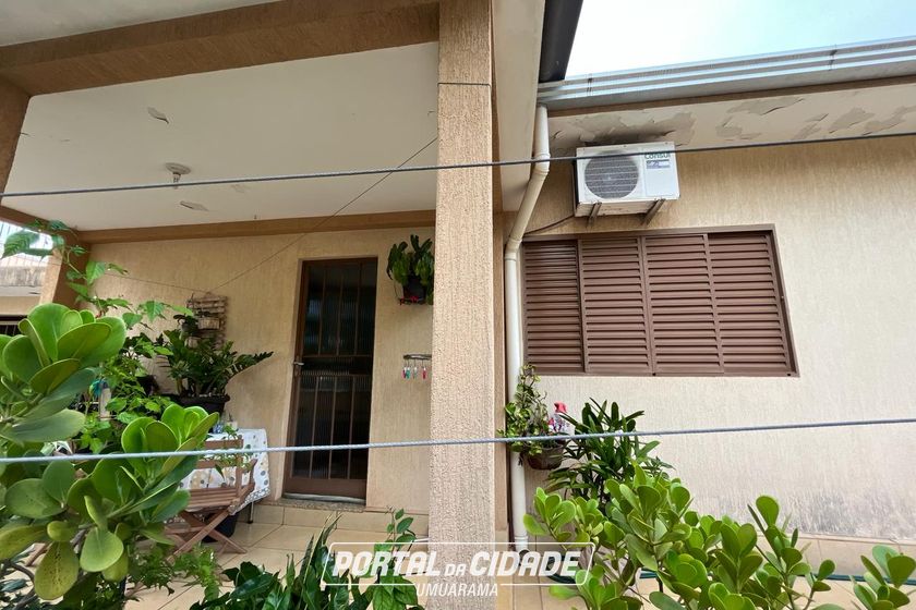 Casa &agrave; venda - 216m&sup2; - Jardim Birigui