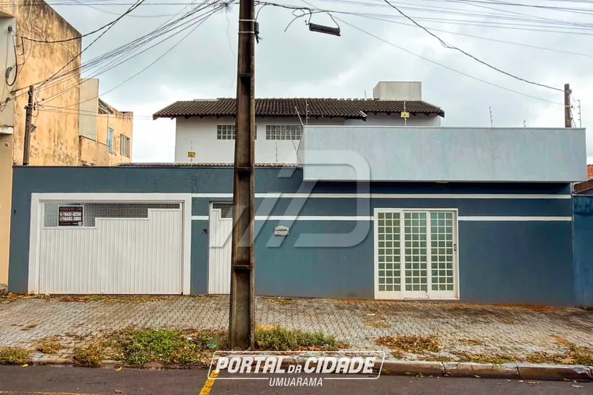 Sobrado &agrave; venda - 180m&sup2; - Zona I