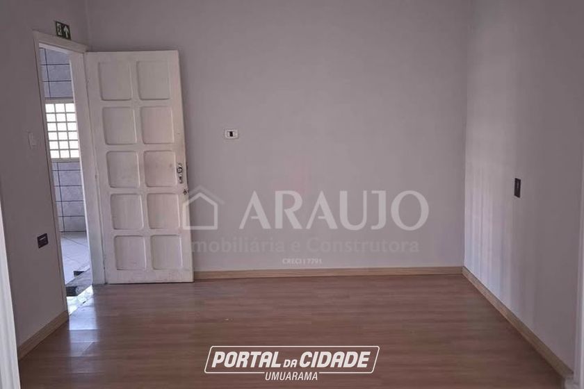 Casa para alugar - 220m&sup2; - Zona I