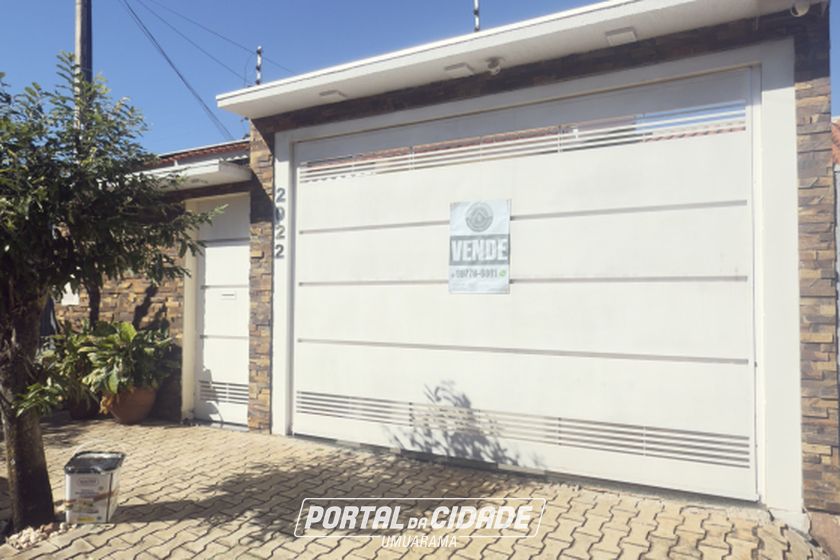 Casa &agrave; venda - 240m&sup2; - Parque Alto da Paran&aacute;