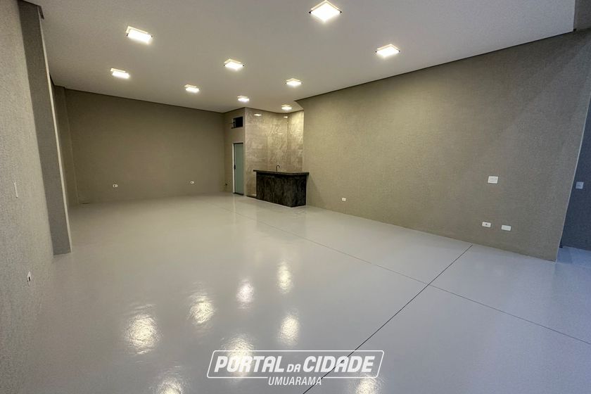 Sal&atilde;o Comercial para alugar - 300m&sup2; - Parque Interlagos