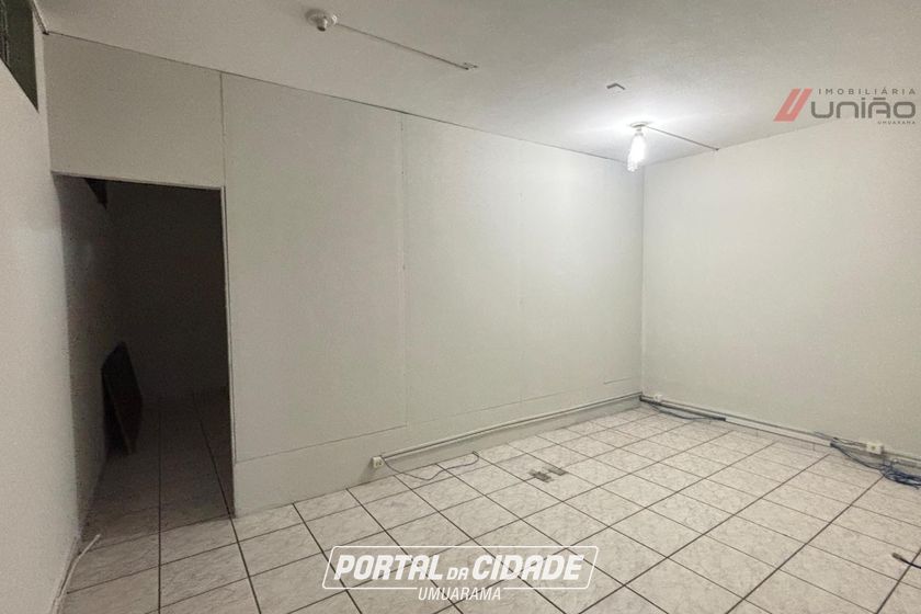 Sal&atilde;o Comercial para alugar - Zona III