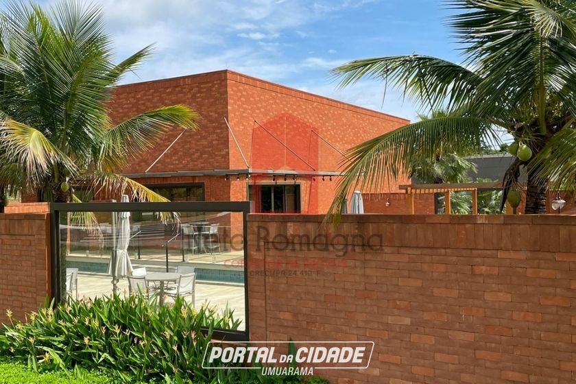 Terreno &agrave; venda - 373m&sup2; - Centro