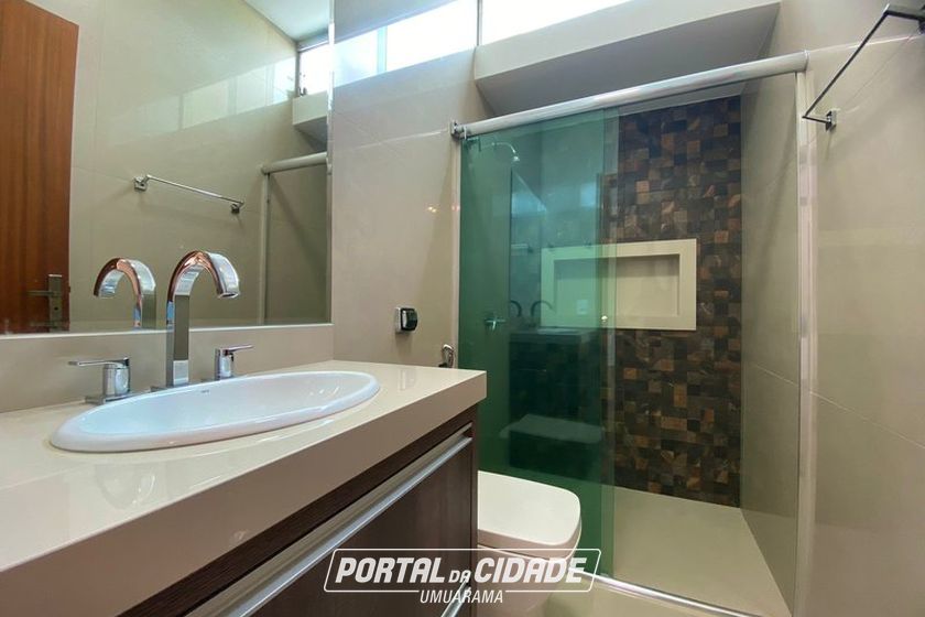 Casa &agrave; venda - 250m&sup2; - Zona II