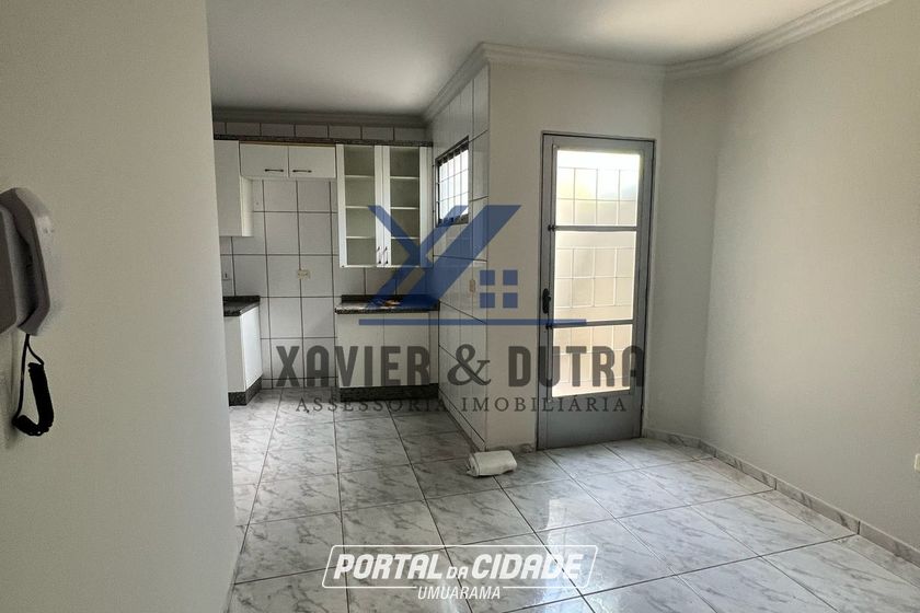 Sobrado &agrave; venda - 200m&sup2; - Zona II