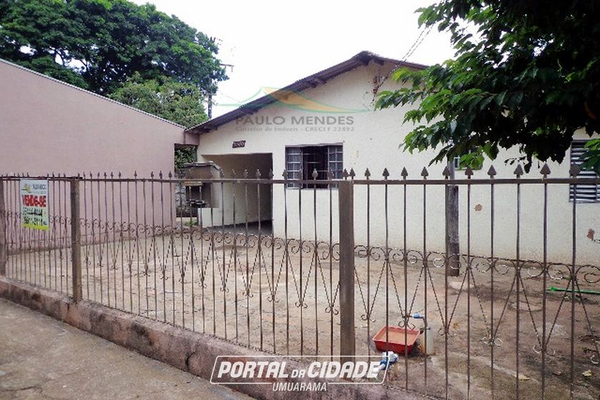 Casa &agrave; venda - 90m&sup2; - CONJUNTO RESIDENCIAL C&Oacute;RREGO LONGE