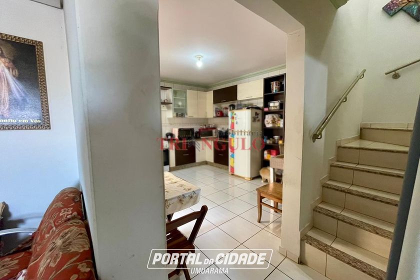 Sobrado &agrave; venda - 123m&sup2; - ZONA V