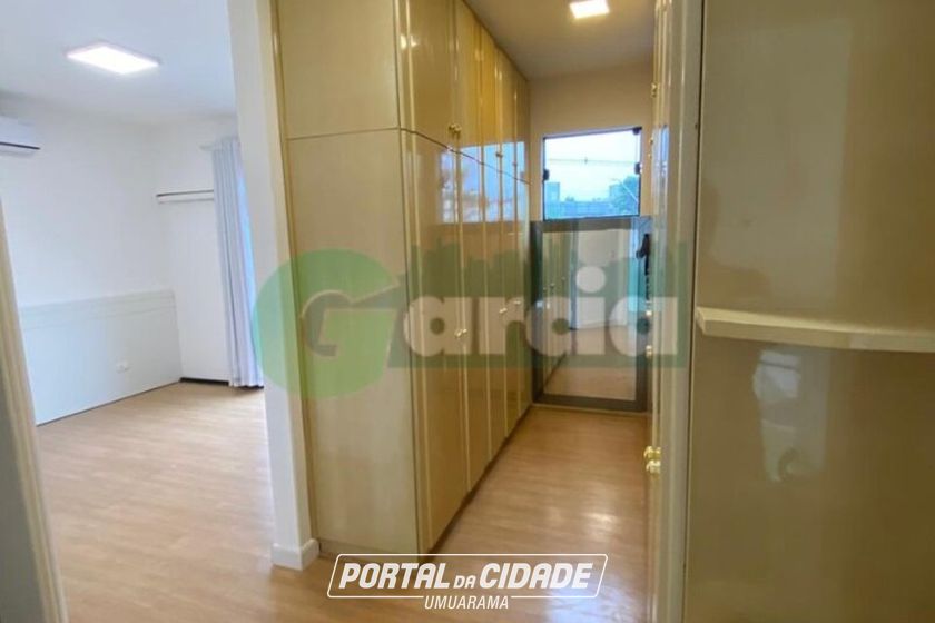 Sobrado &agrave; venda - 439m&sup2; - Zona I-A