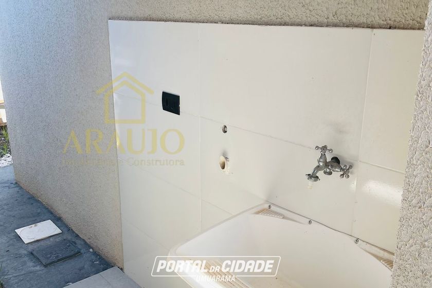 Casa &agrave; venda - 62m&sup2; - Jardim Sakai