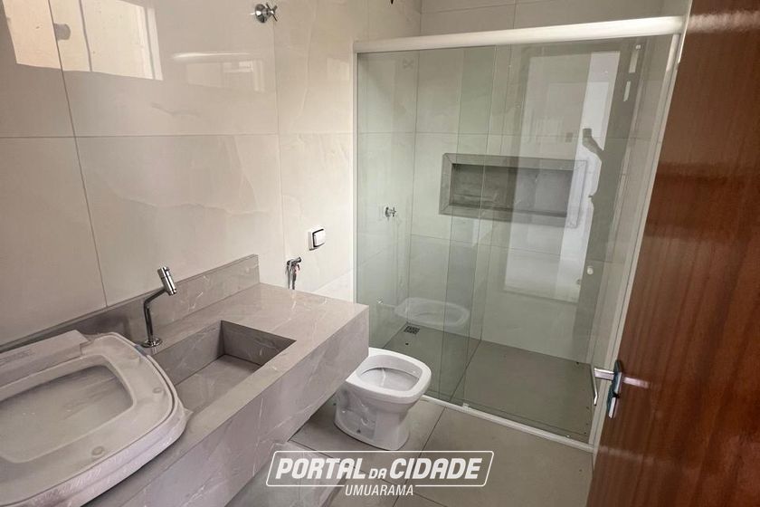 Casa &agrave; venda - 200m&sup2; - Jardim Real