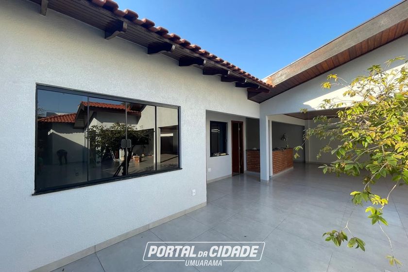 Casa para alugar - 277m&sup2; - ZONA I-A
