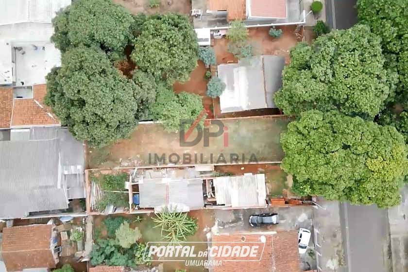 Terreno &agrave; venda - 245m&sup2; - Zona V
