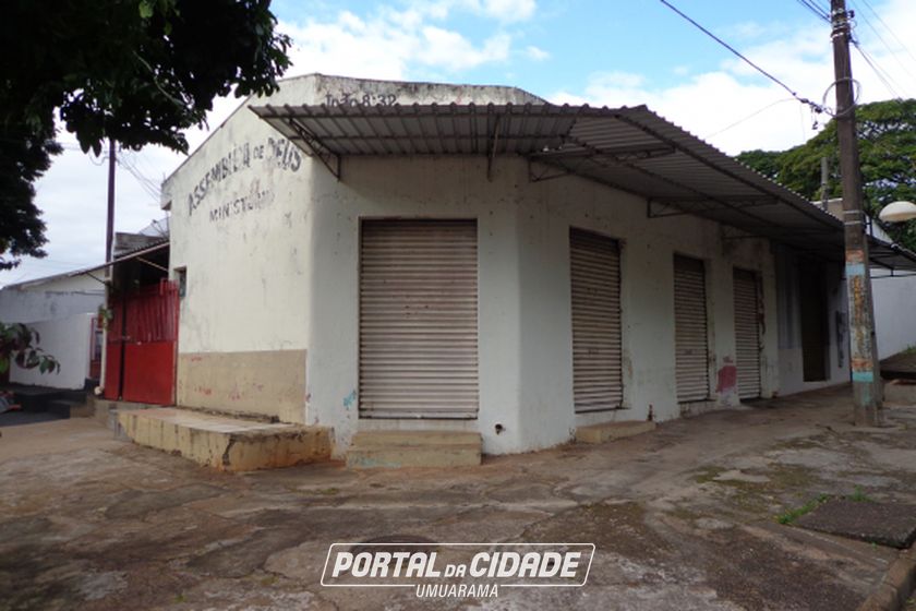Sal&atilde;o Comercial &agrave; venda - 119m&sup2; - Zona Armazem