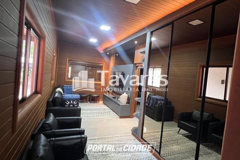 Casa &agrave; venda - 173m&sup2; - Centro