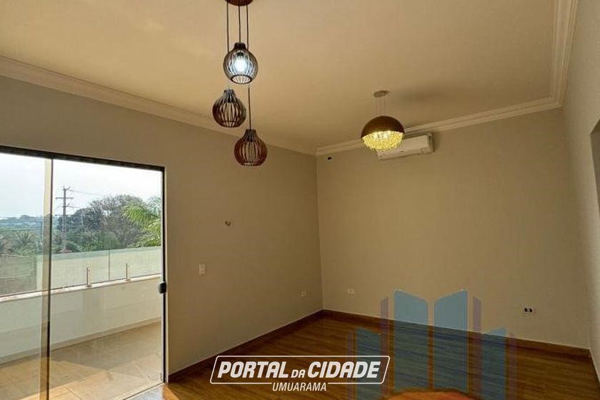 Casa &agrave; venda - 380m&sup2; - Jardim Imigrantes II