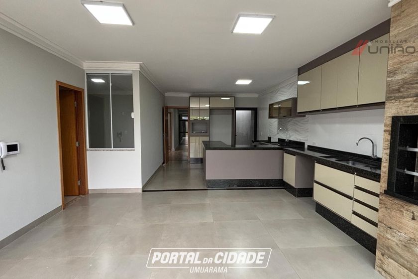 Casa para alugar - 143m&sup2; - Zona V