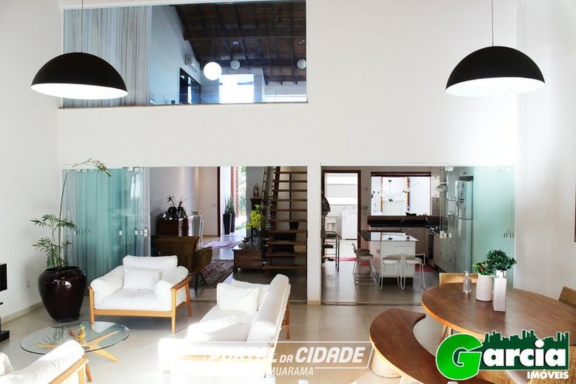 Sobrado &agrave; venda - 300m&sup2; - Jardim Veleiros