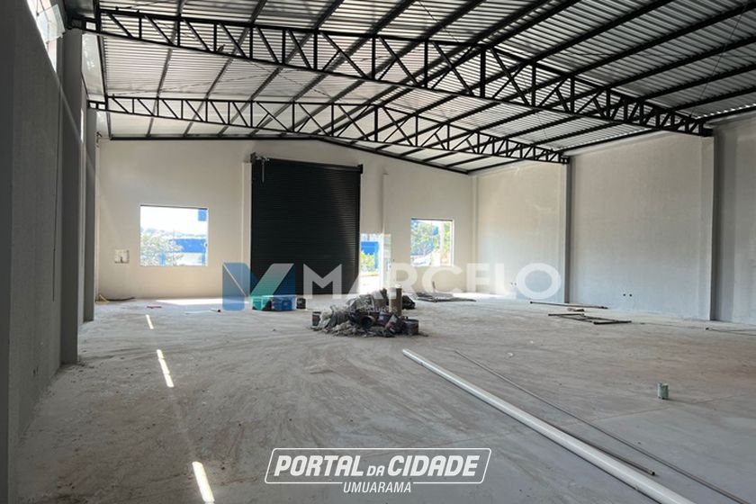 Sal&atilde;o Comercial &agrave; venda - 300m&sup2; - Jardim dos Pioneiros II