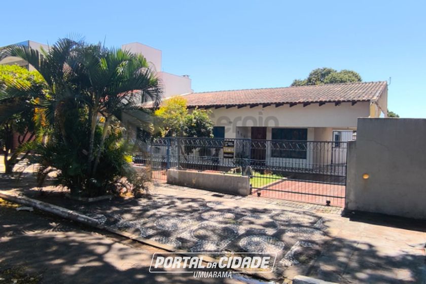 Casa &agrave; venda - 545m&sup2; - Zona I