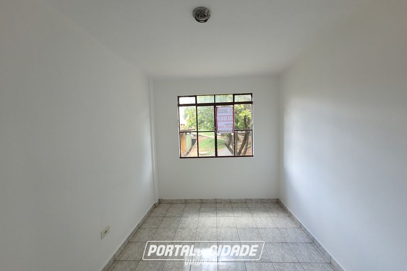 Apartamento para alugar - 59m&sup2; - Zona III
