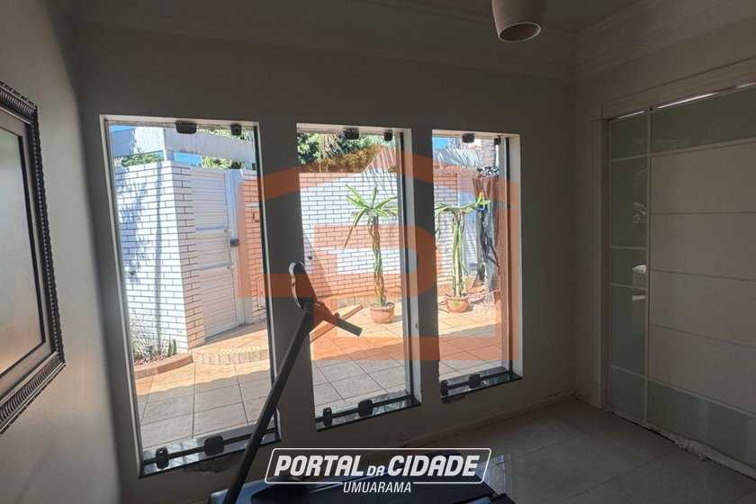 Casa &agrave; venda - 420m&sup2; - Zona I