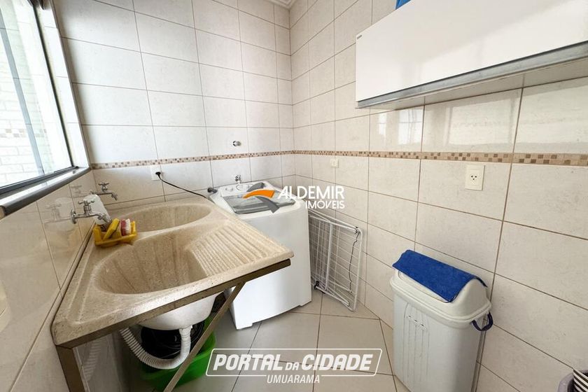 Sobrado &agrave; venda - 200m&sup2; - Jardim dos P&aacute;ssaros