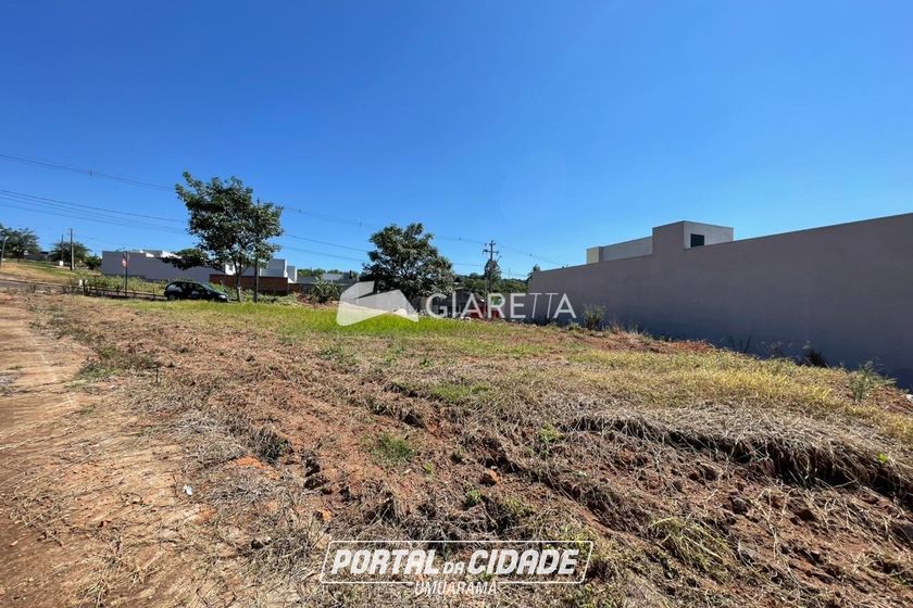 Terreno &agrave; venda - 387m&sup2; - JARDIM PANCERA