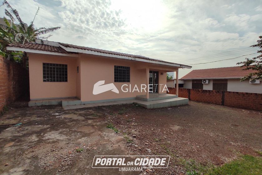 Casa &agrave; venda - 200m&sup2; - JARDIM SANTA MARIA