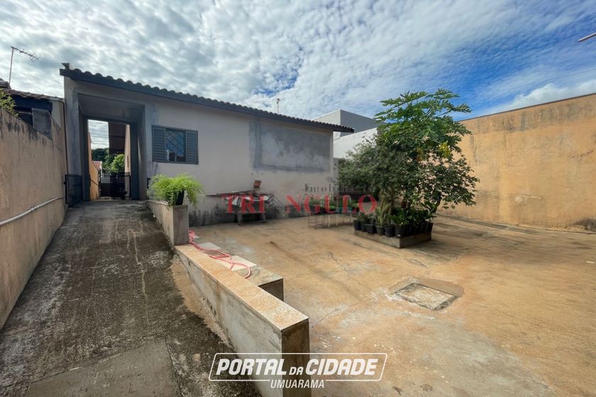 Casa &agrave; venda - 177m&sup2; - JARDIM PETROPOLIS