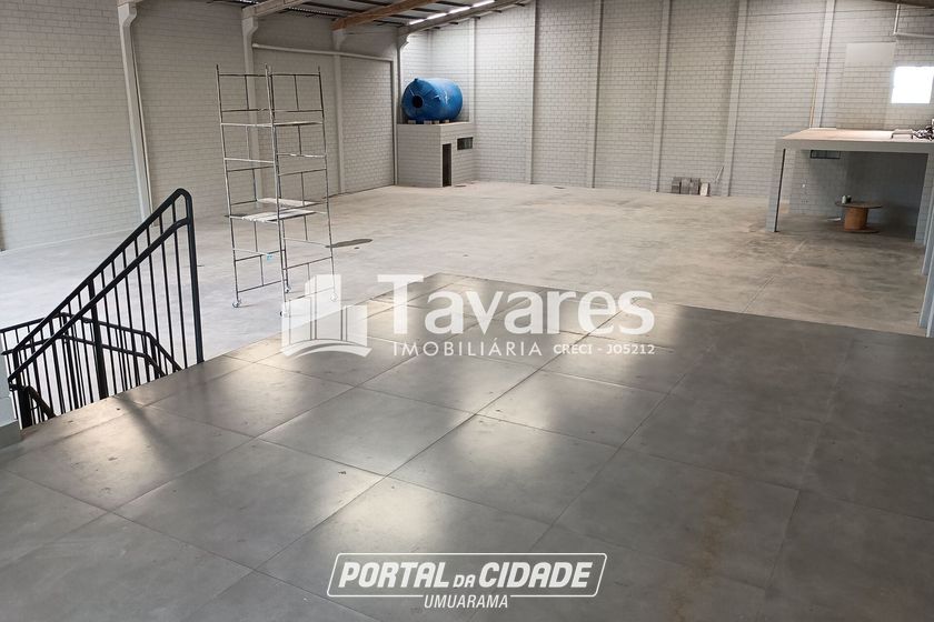 Sal&atilde;o Comercial para alugar - 1000m&sup2; - Parque Industrial II
