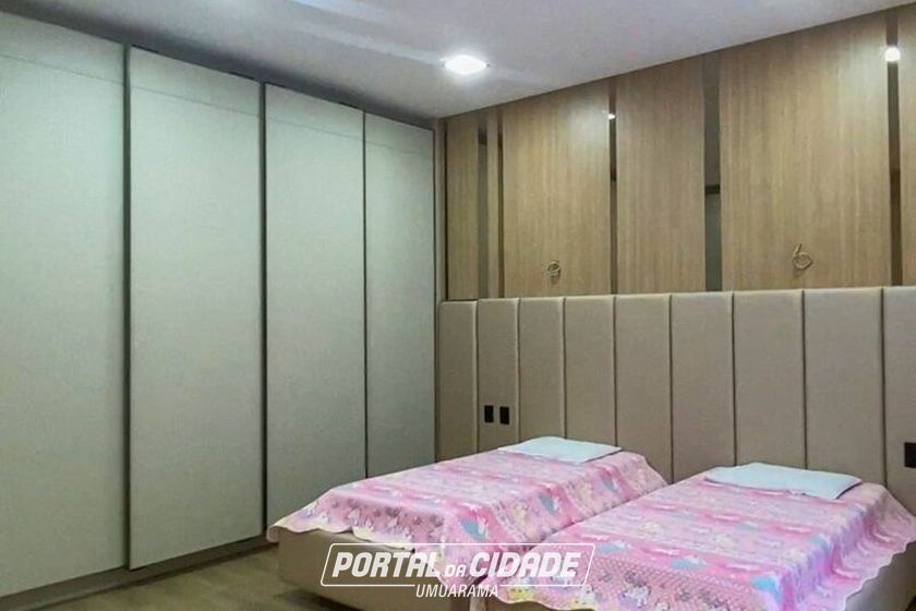 Casa &agrave; venda - 432m&sup2; - EURO PARK