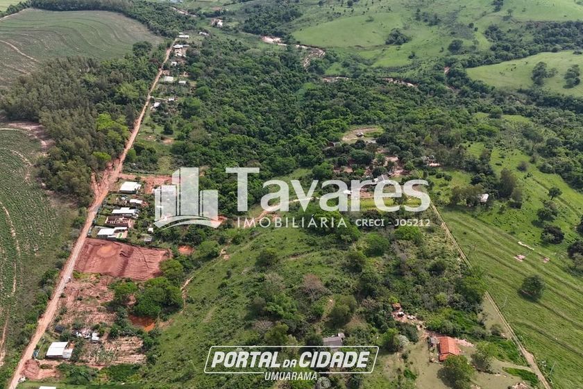 S&iacute;tio &agrave; venda - 242000m&sup2; - &Aacute;rea Rural de Umuarama