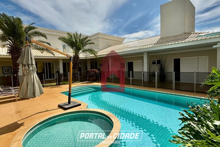 Casa &agrave; venda - 688m&sup2; - Condom&iacute;nio Residencial Soleil
