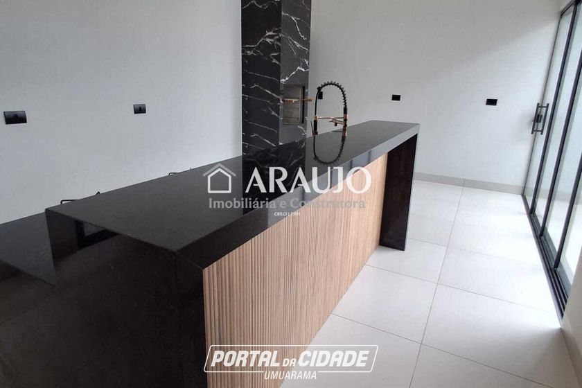 Casa &agrave; venda - 128m&sup2; - Jardim Cima