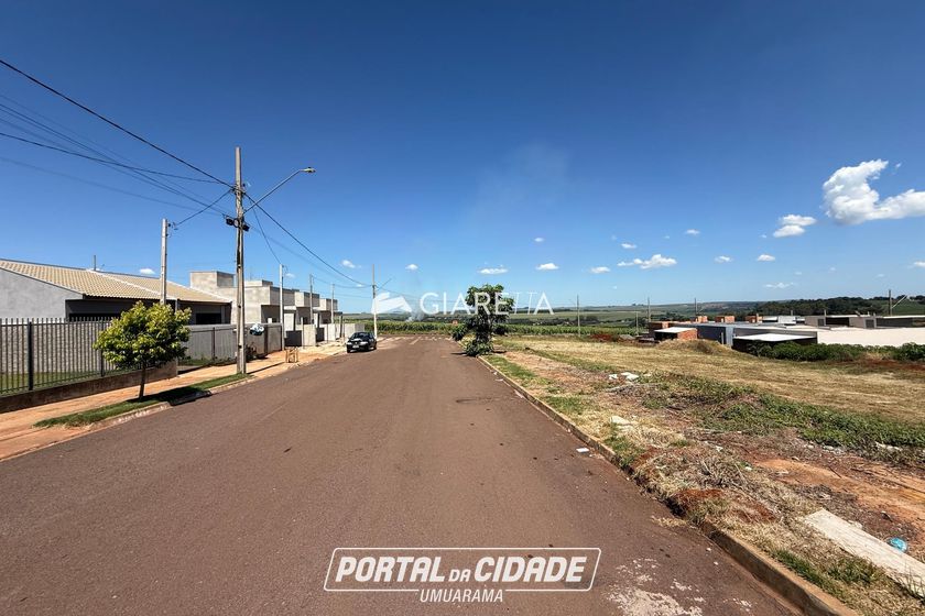 Terreno &agrave; venda - 250m&sup2; - JARDIM PANORAMA