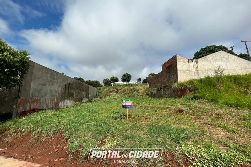 Terreno &agrave; venda - 328m&sup2; - Jardim Canad&aacute; II