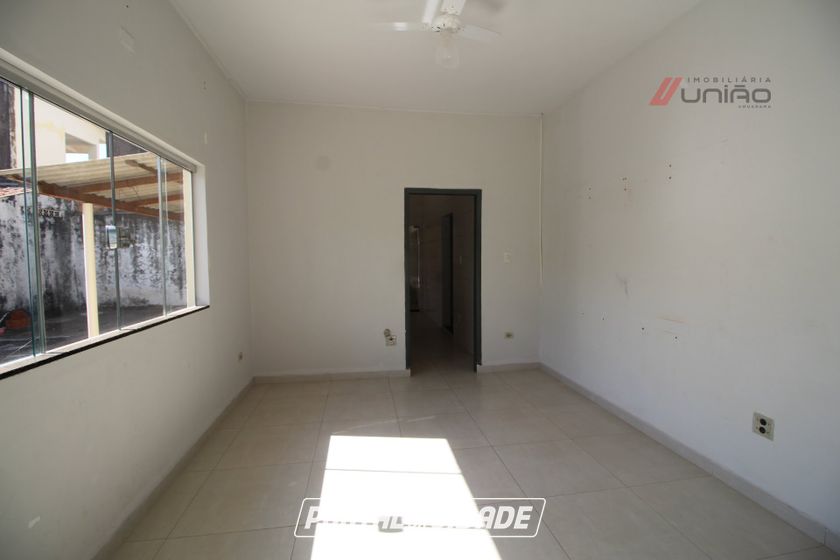 Casa para alugar - 90m&sup2; - Zona VI