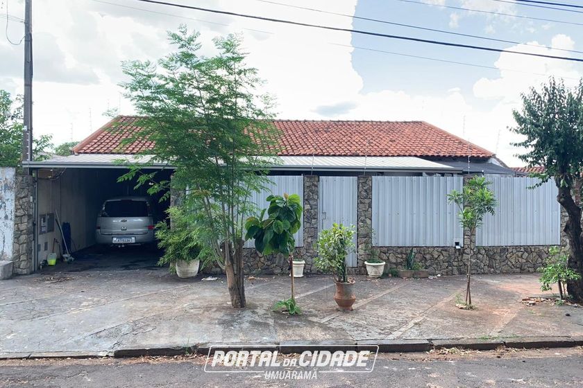 Casa &agrave; venda - 204m&sup2; - Zona I