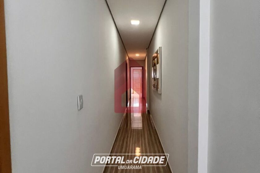 Sobrado &agrave; venda - 215m&sup2; - Centro