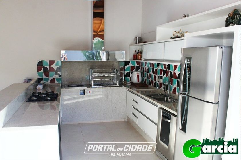 Sobrado &agrave; venda - 300m&sup2; - Jardim Veleiros