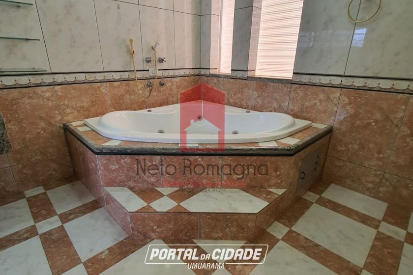 Casa &agrave; venda - 380m&sup2; - Zona I