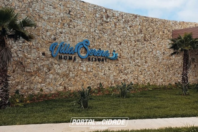 Terreno &agrave; venda - 300m&sup2; - Centro