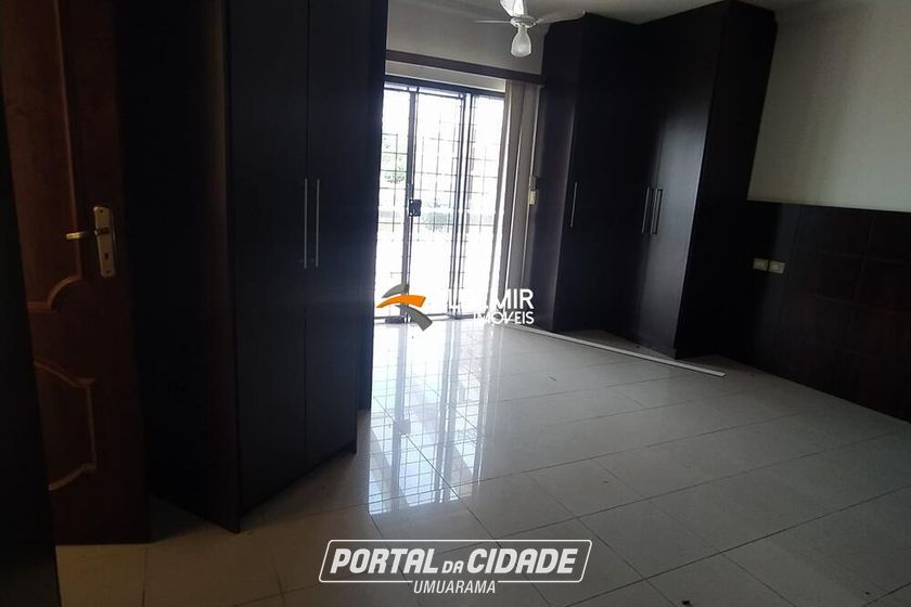 Sobrado &agrave; venda - 289m&sup2; - Zona Armaz&eacute;m