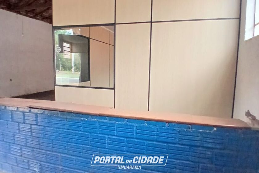 Sal&atilde;o Comercial para alugar - 240m&sup2; - Zona I