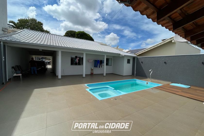 Casa &agrave; venda - 360m&sup2; - Jardim Indai&aacute;